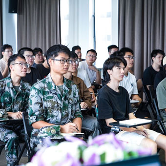 深化校企合作，共促人才發(fā)展，熱烈歡迎濟(jì)南大學(xué)各位同學(xué)到豐博計(jì)量集團(tuán)參觀實(shí)習(xí)